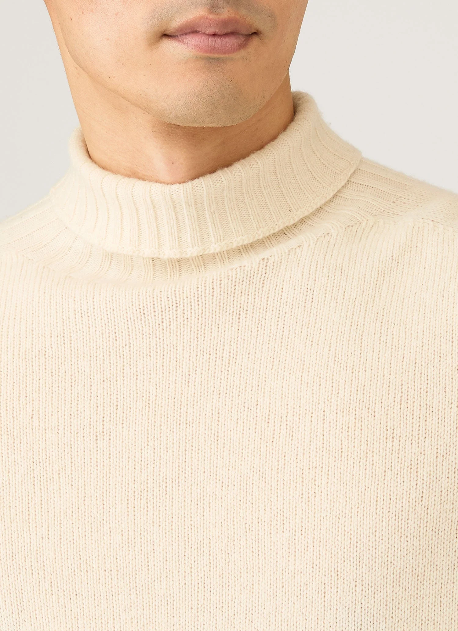 Men's Lambswool Roll Neck in Ecru - Image 5