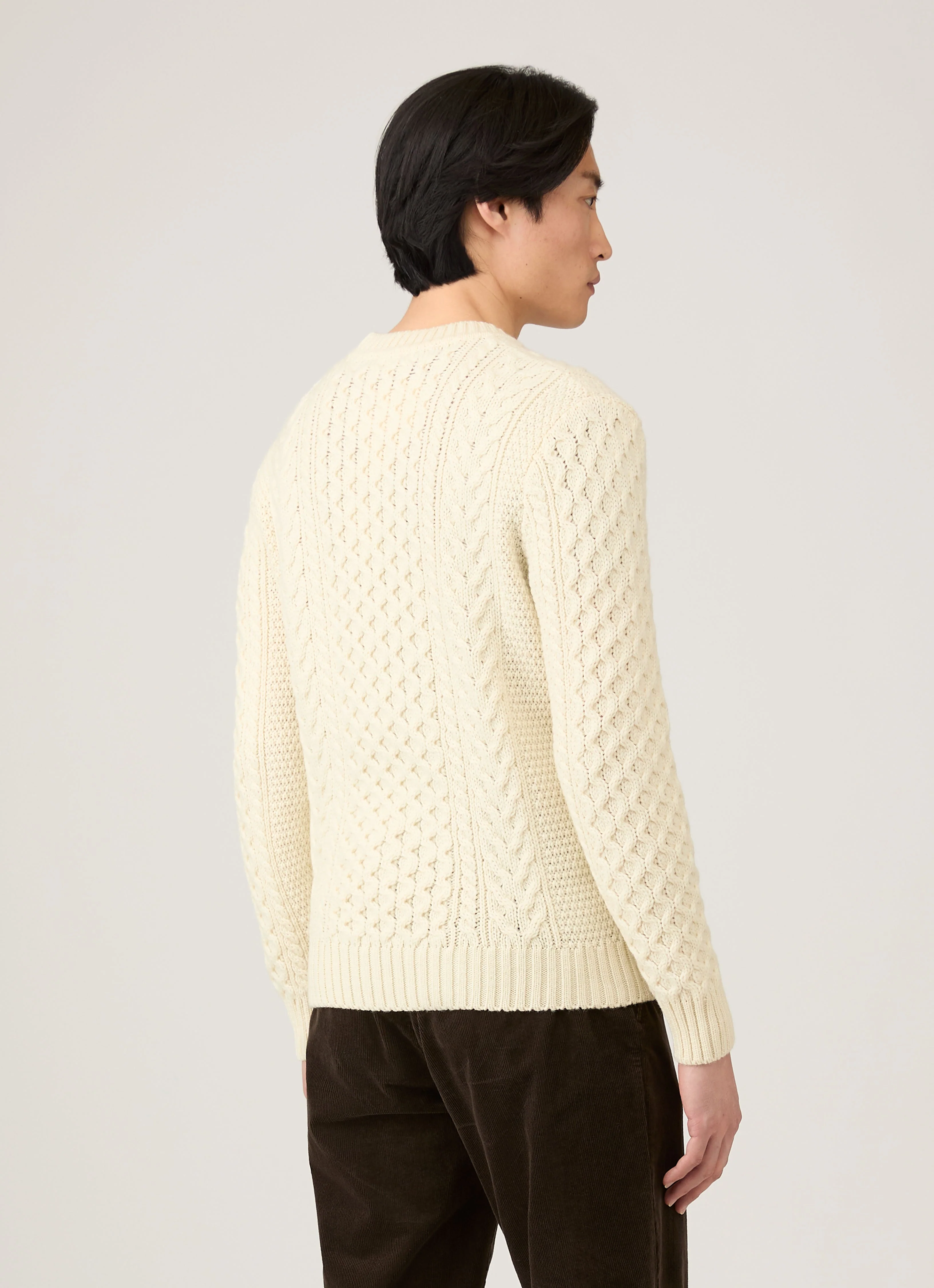 Men's Cable Knit Jumper in Ecru - Image 5