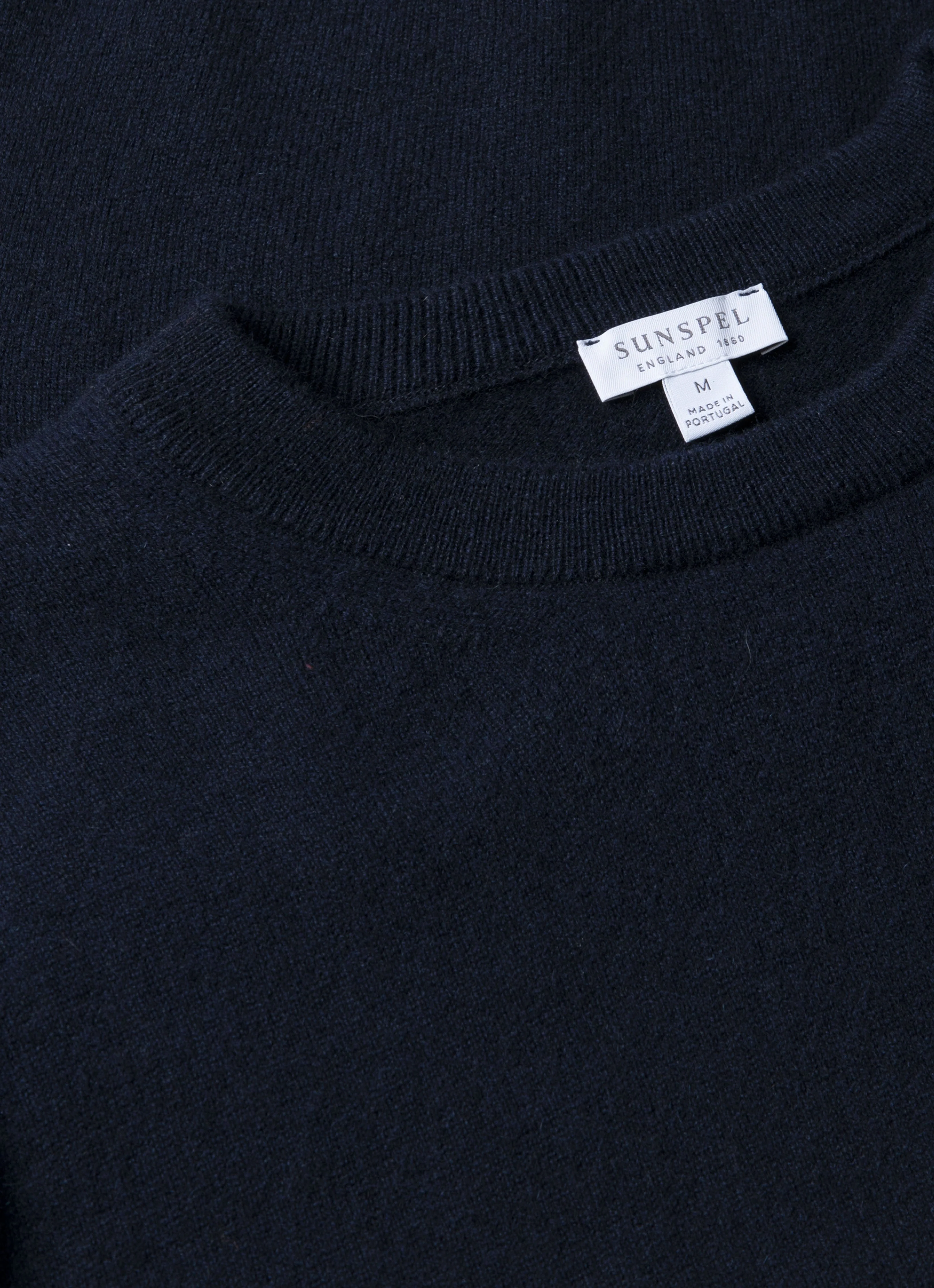 Men's Cashmere Crew Neck Jumper in Navy - Image 4