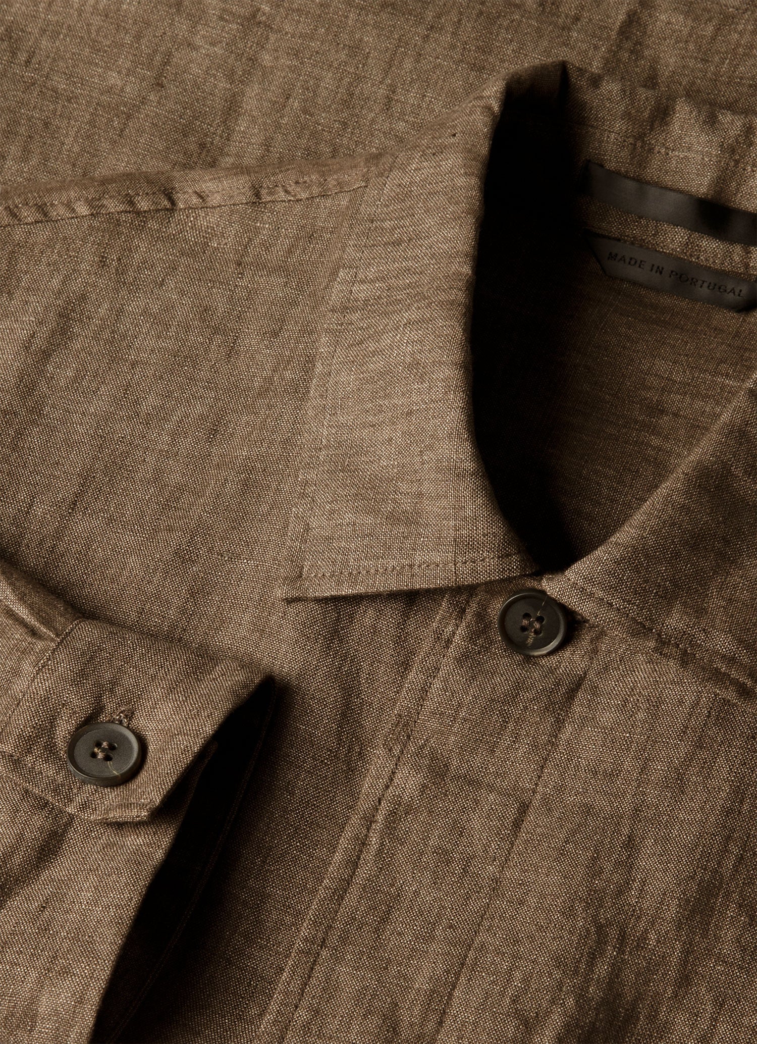 Men's Linen Overshirt in Dark Walnut - Image 4