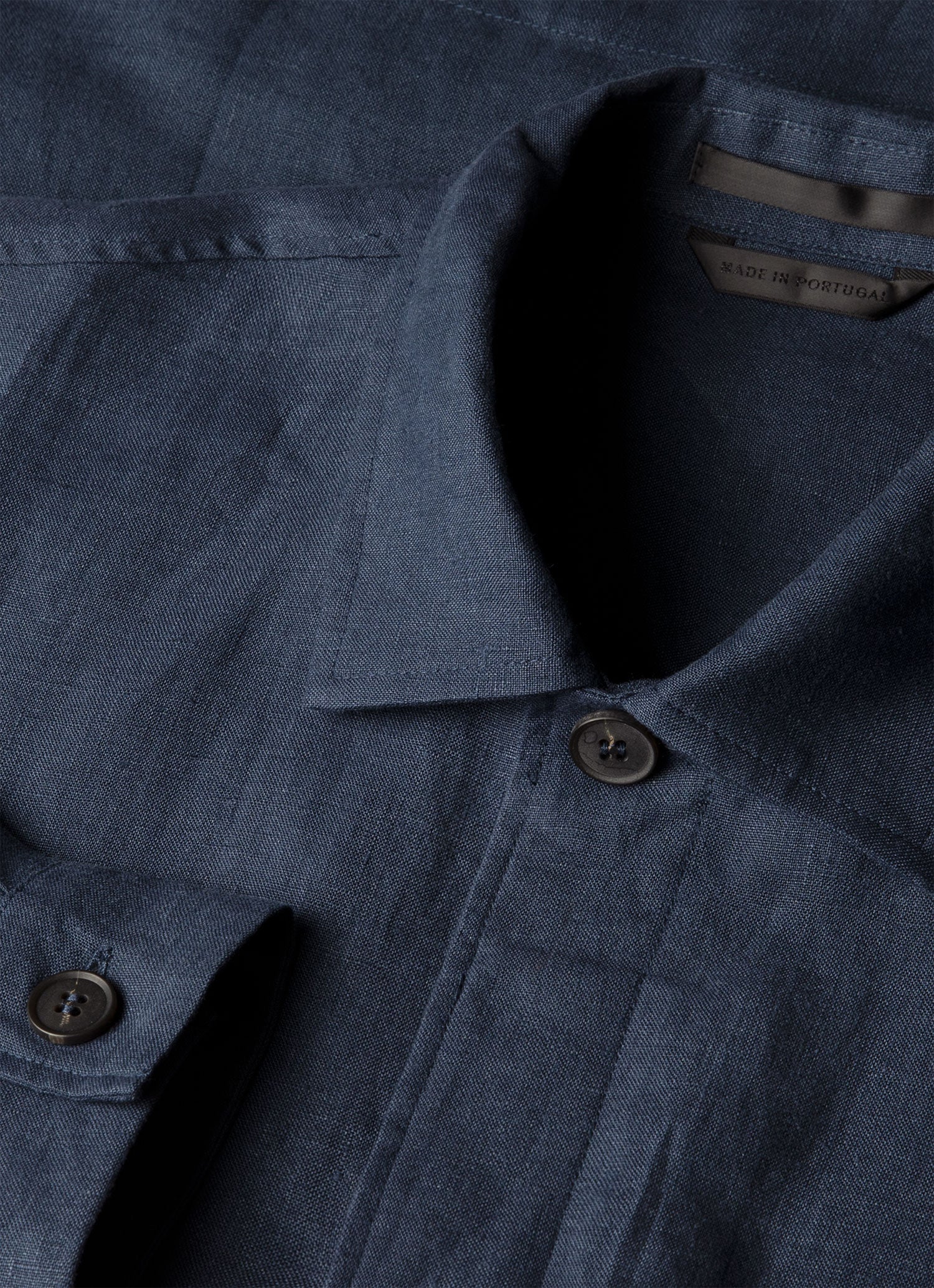 Men's Linen Overshirt in Light Navy - Image 4