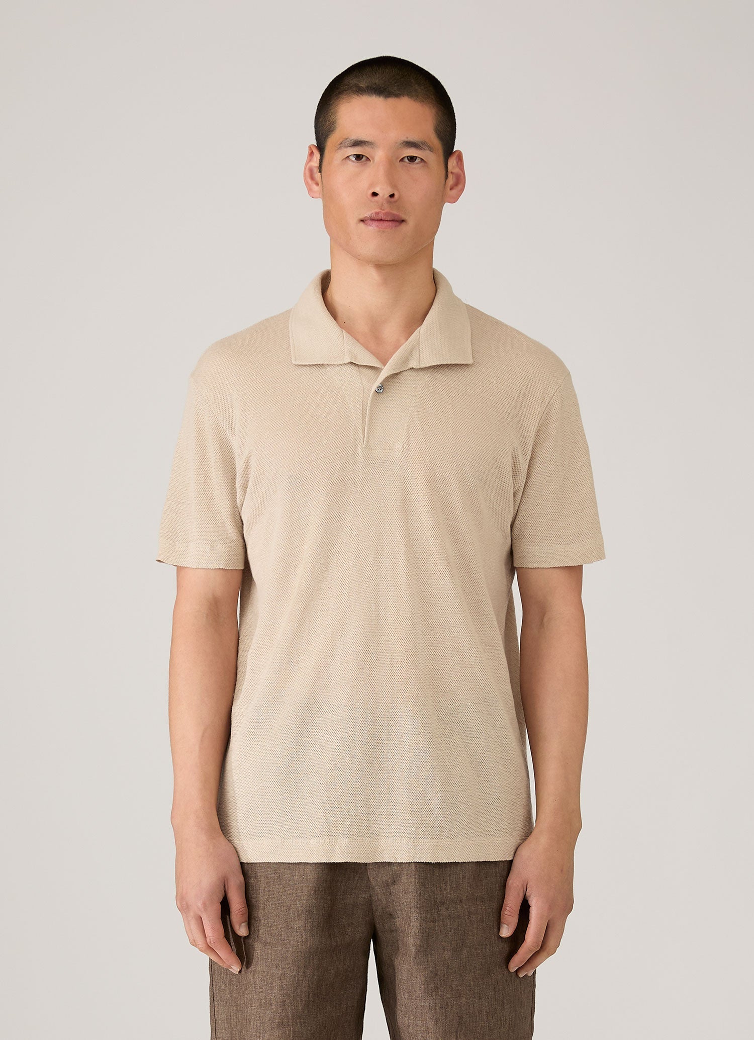 Men's Linen Piqué Polo Shirt in Hazelwood - Image 2