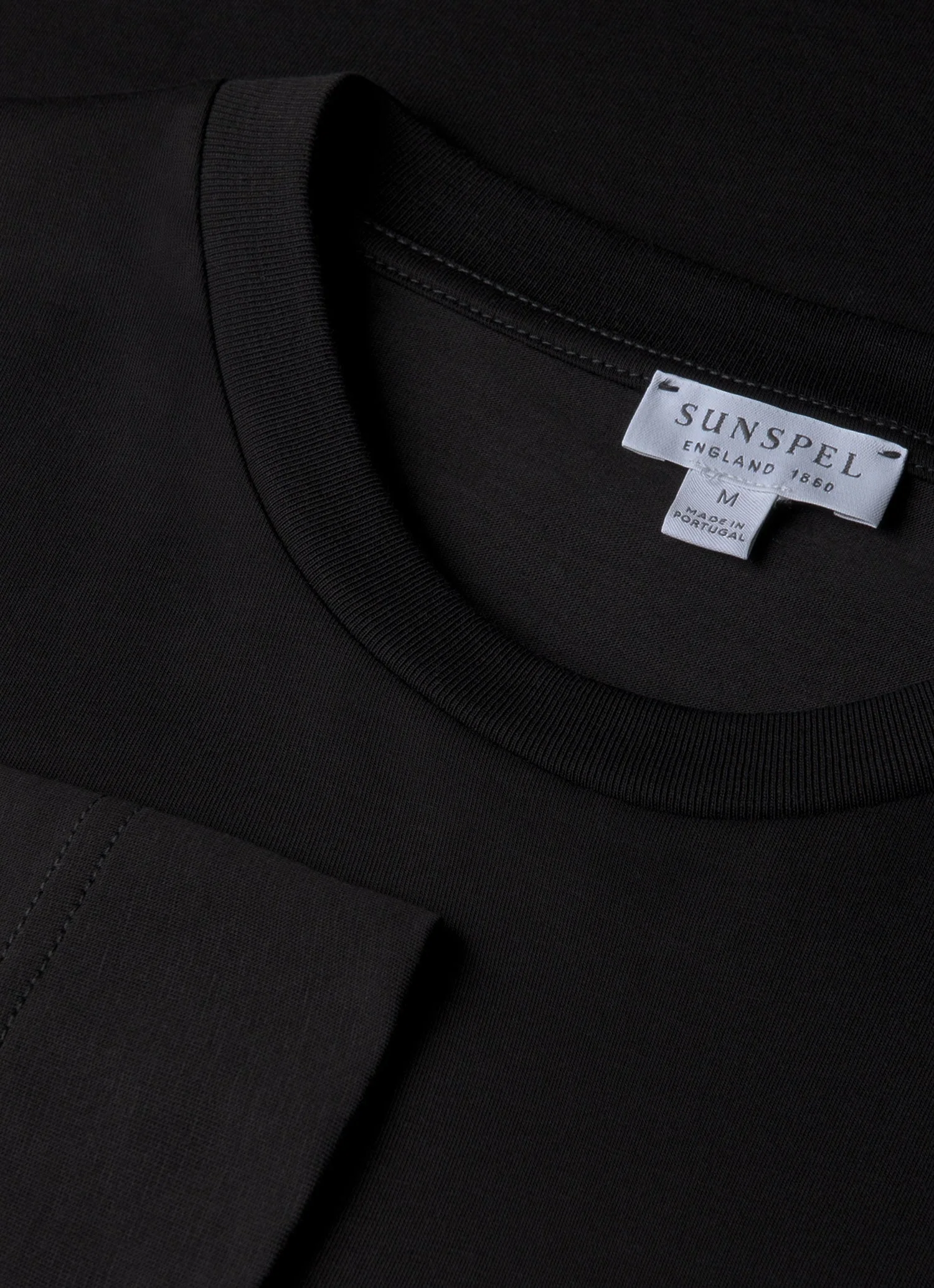 Men's Long Sleeve Riviera Midweight T‑shirt in Black - Image 4
