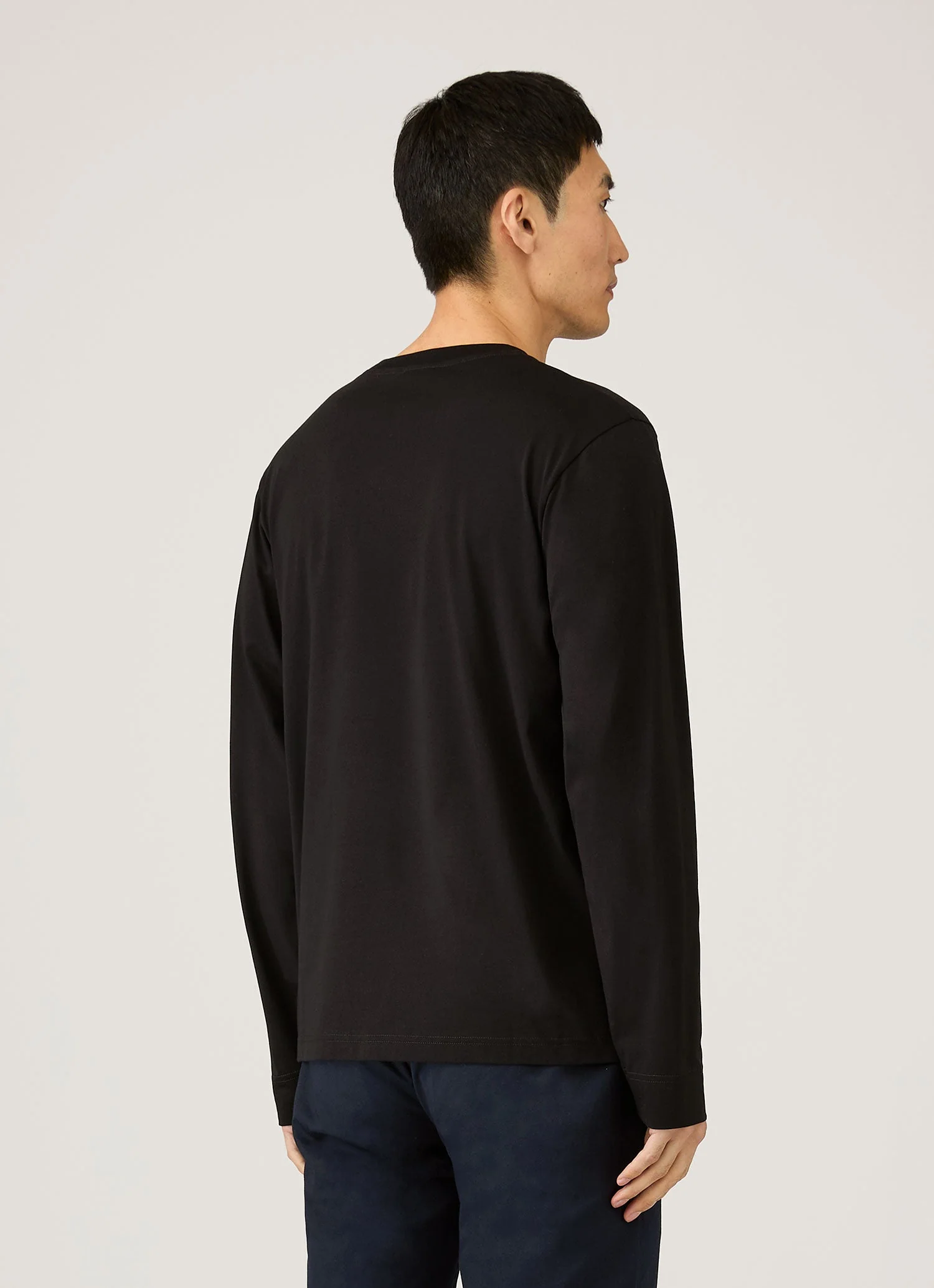 Men's Long Sleeve Riviera Midweight T‑shirt in Black - Image 5