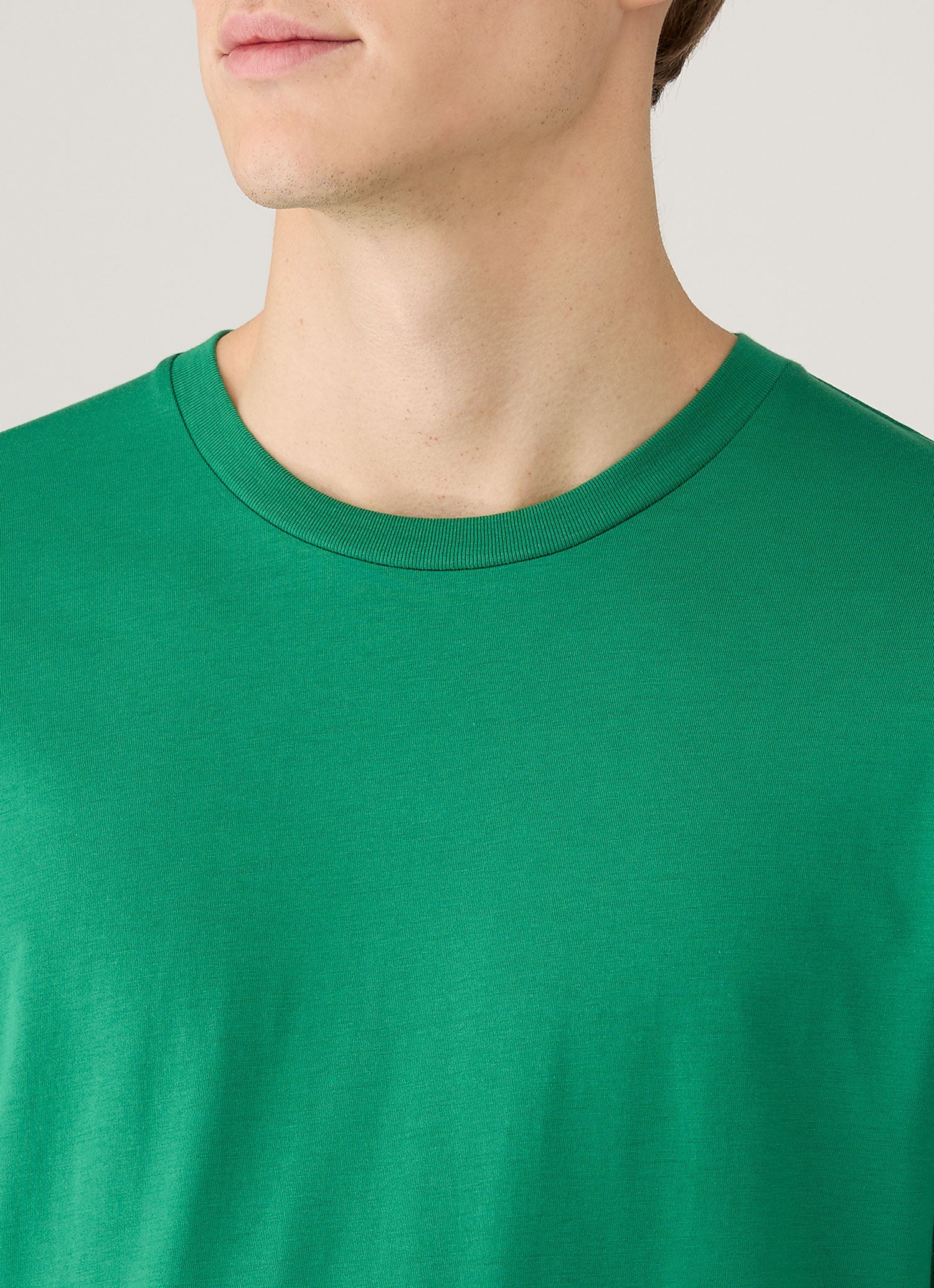 Men's Riviera Midweight T-shirt in Bright Green - Image 6