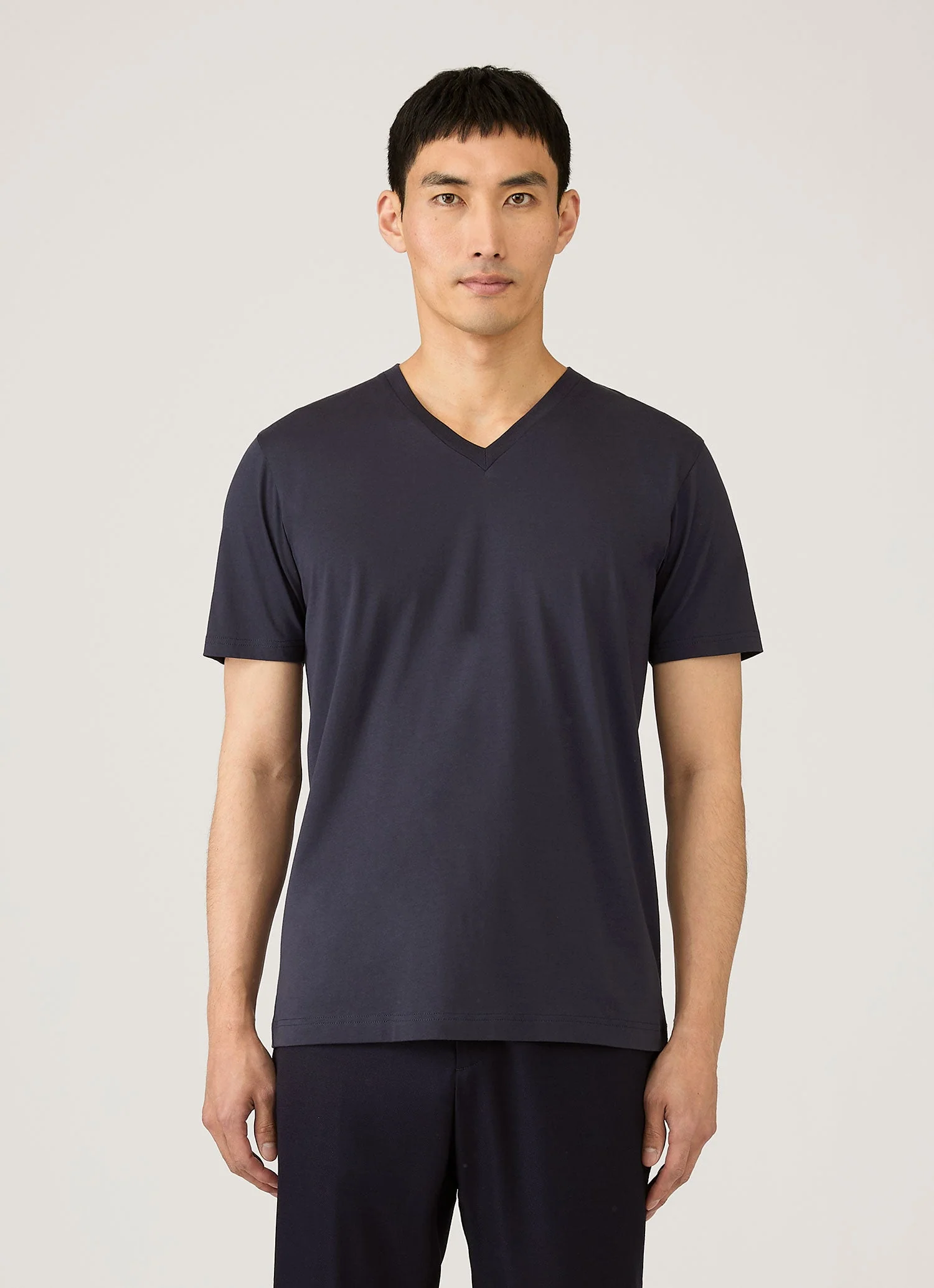 Men's Riviera Midweight V‑neck T‑shirt in Navy - Image 2