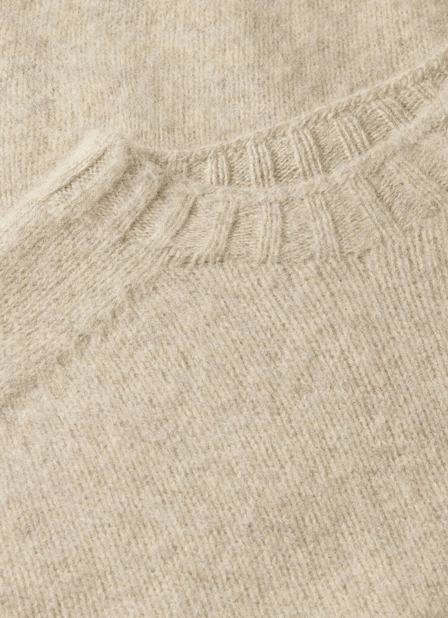 Men's Shetland Crew Neck Jumper in Oatmeal Melange - Image 4