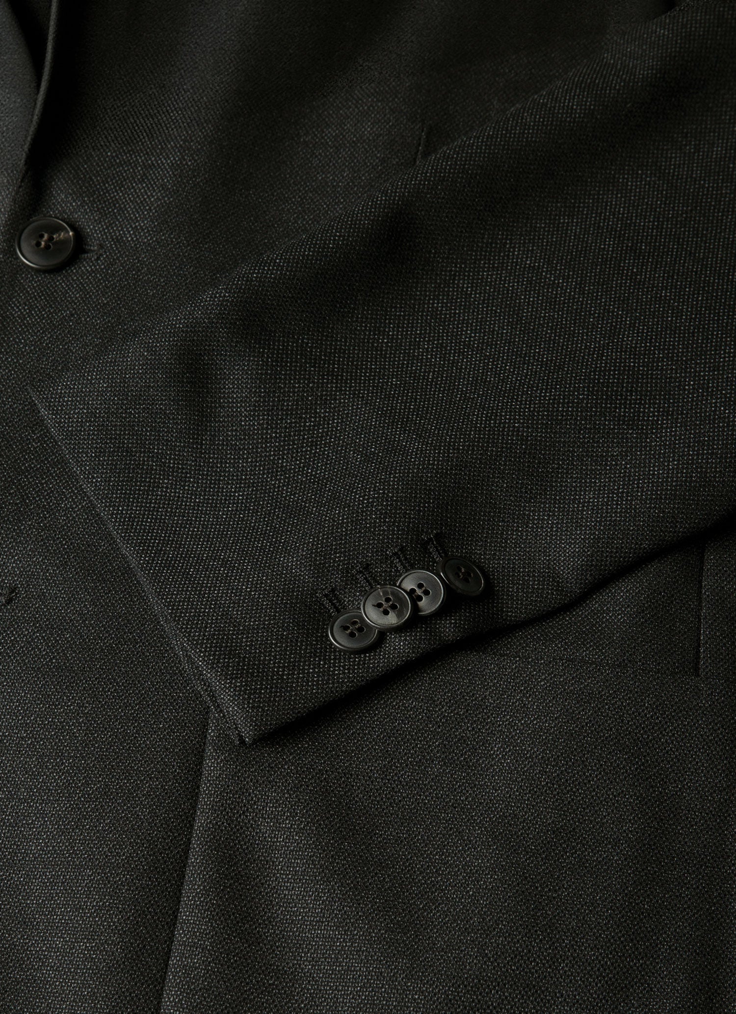 Men's Lightweight Travel Wool Two-Piece Suit in Dark Charcoal Melange - Image 5