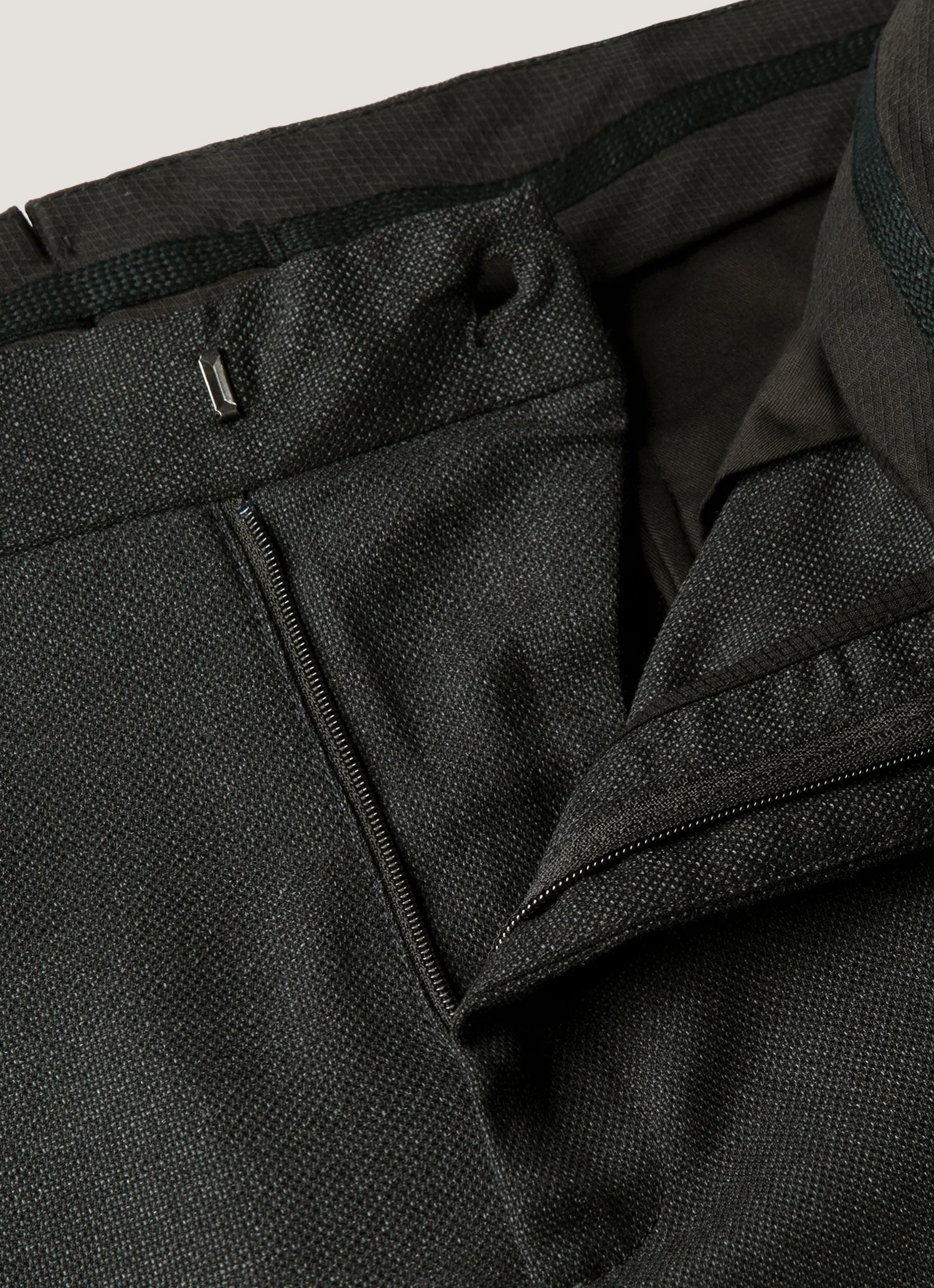 Men's Lightweight Travel Wool Two-Piece Suit in Dark Charcoal Melange - Image 8