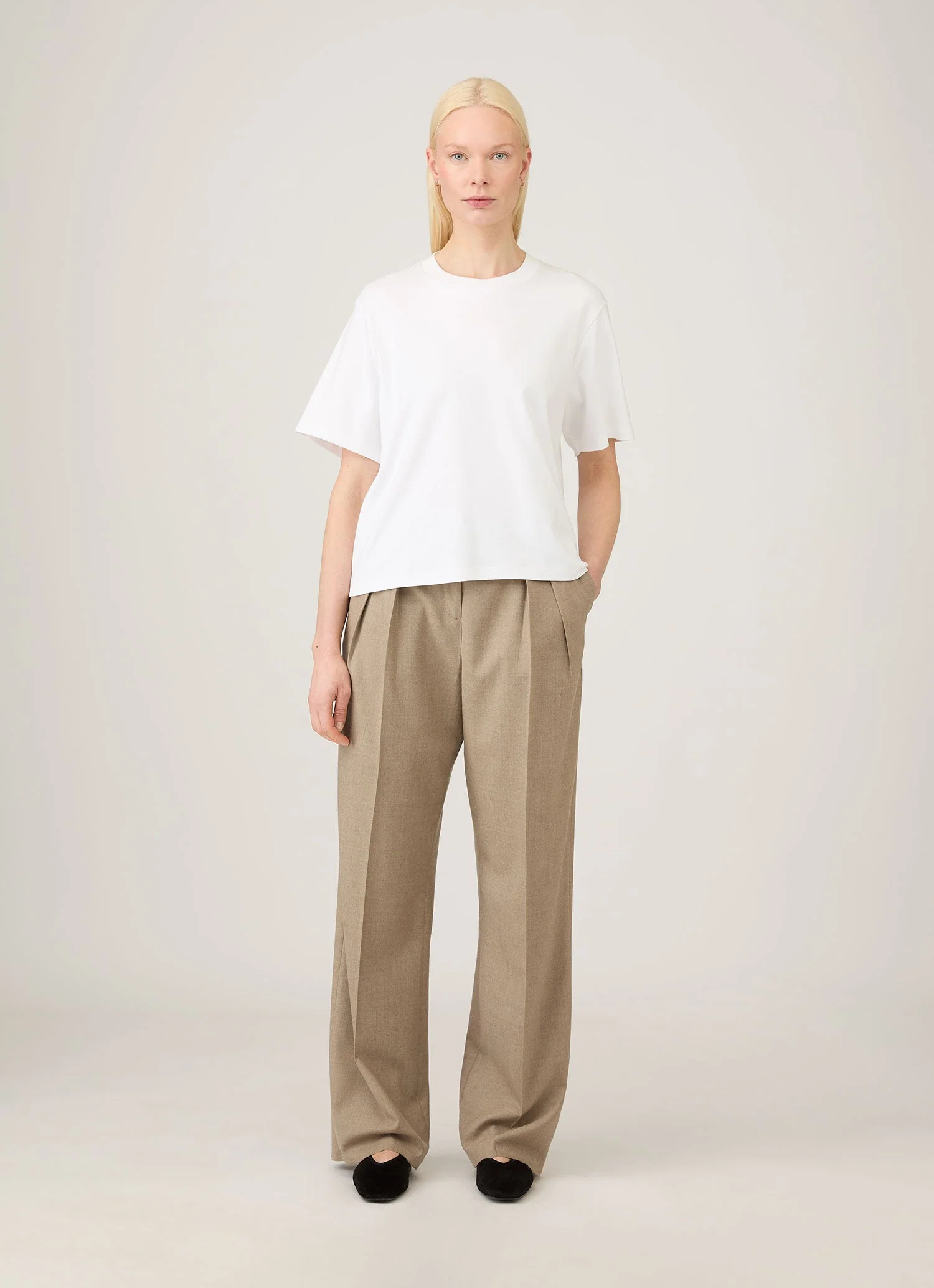 Women's Boxy Heavyweight T-shirt in White - Image 2
