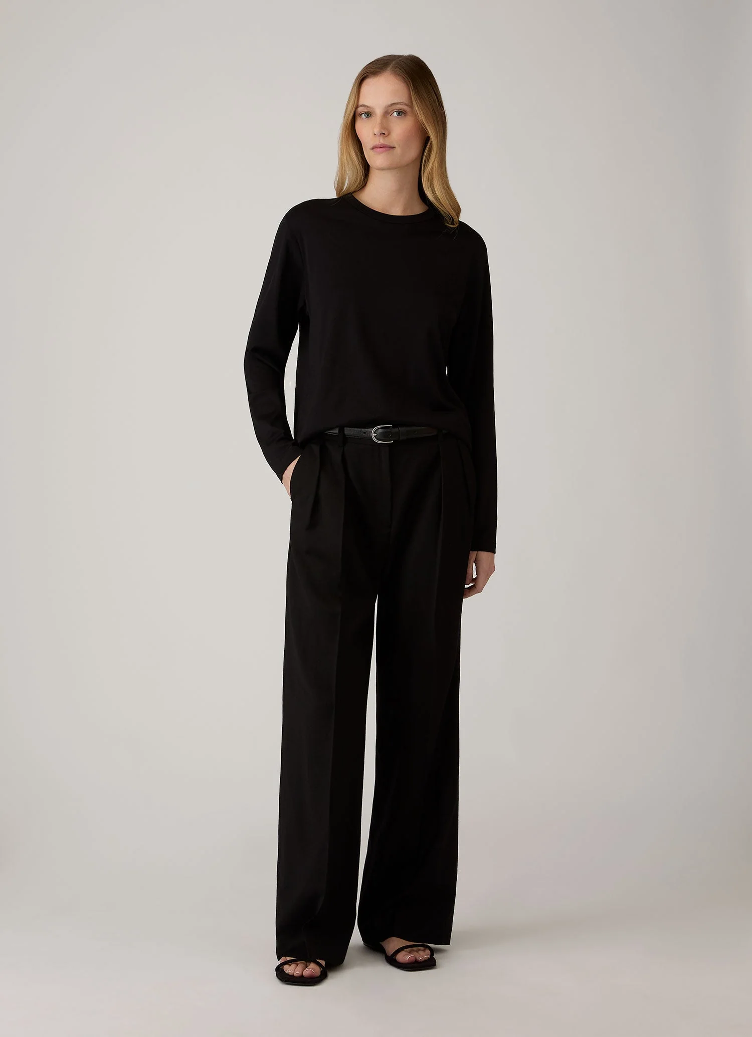Women's Long Sleeve Everyday T-shirt in Black - Image 2